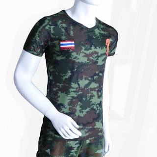 ภาพขนาดย่อของภาพหน้าปกสินค้าเสื้อยืดลายพรางดิจิตอลเขียวเข้ม ทหารบก ทบ. สกรีน กองทัพบก ธงชาติ คอวี (แบรนด์ KING OFFICER A032) จากร้าน thai_army_shop บน Shopee ภาพที่ 4