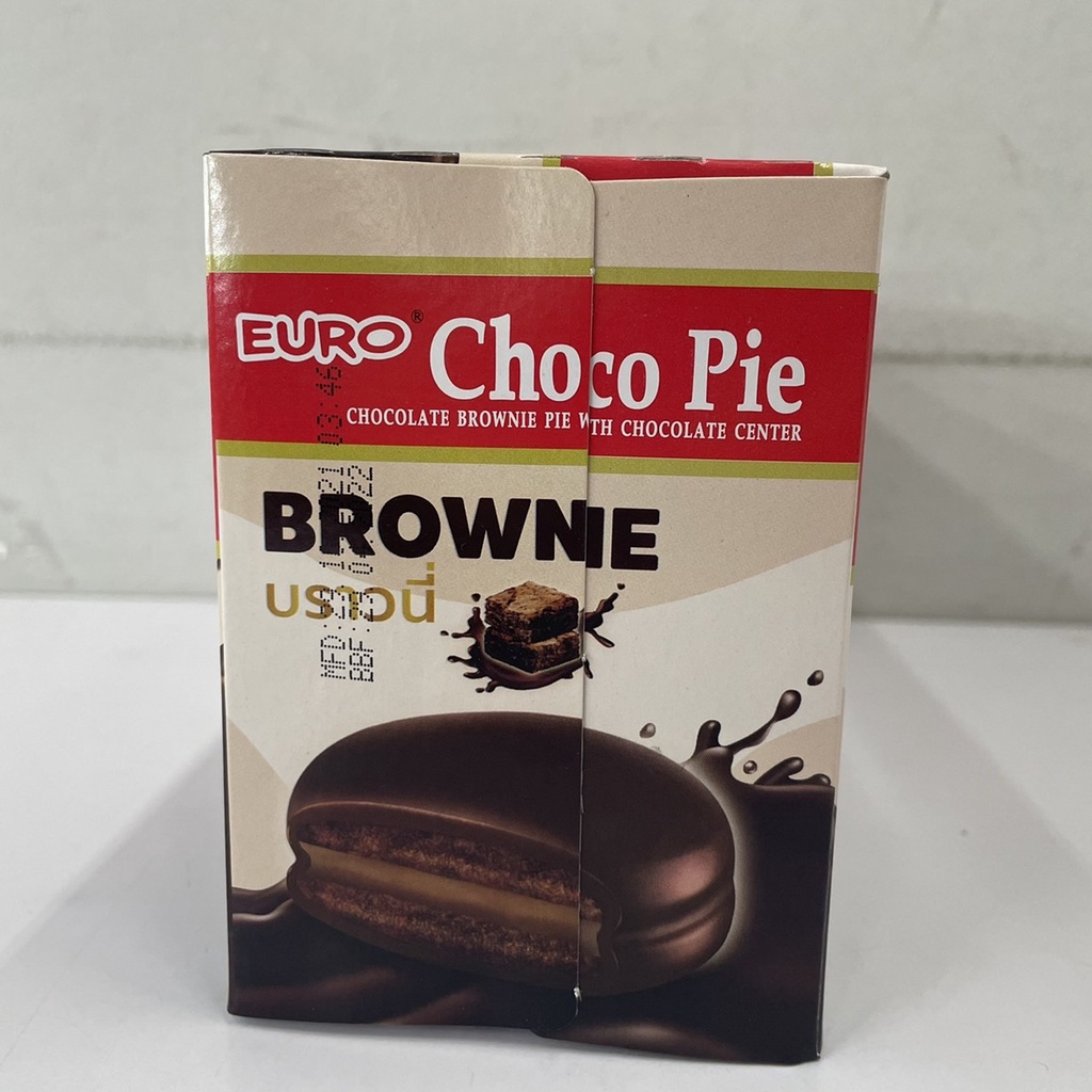 12-ซอง-euro-choco-pie-brownie-ยูโร่-ช็อกโก้-พาย-ขนมบราวนี่สอดไส้ช็อกโกแลตเคลือบช็อกโกแลต-204-กรัม