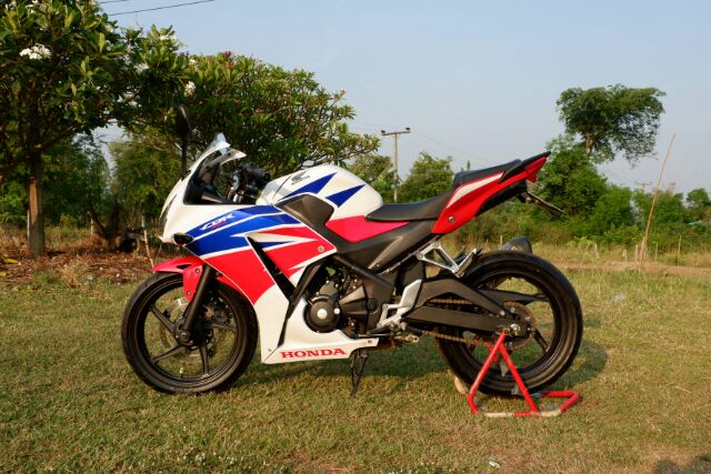 จ่ายครั้งเดียวจบ-สแตนยกรถ100-300cc