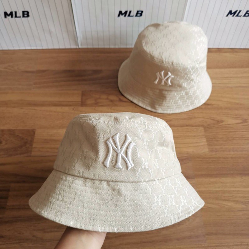 mlb-monogram-jacquard-bucket-hat-ny-หมวกปีกสีครีม-logo-ny