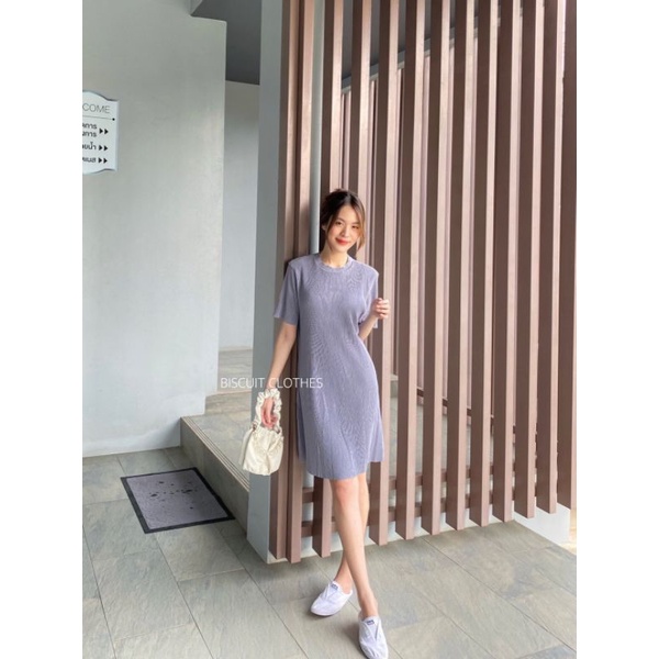 เดรสอัดพลีทสีพื้น-สอบถามก่อนสั่งซื้อ