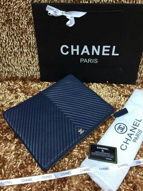 chanel-clutch-12