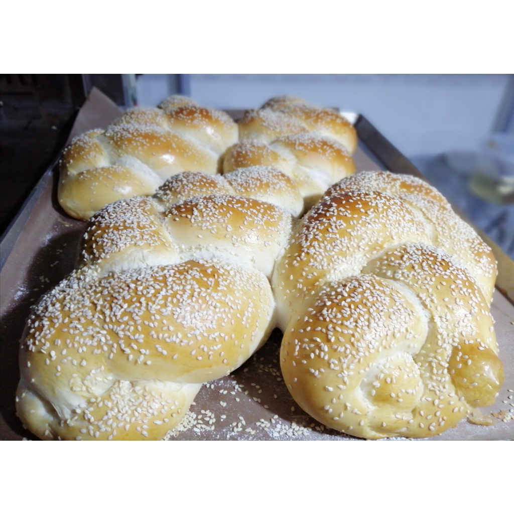 challah-bread-1-pcs-very-good-quality-fresh-every-day