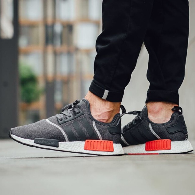 adidas gazelle silver green womens Adidas NMD R1 PK Zebra White NOIRFONCE Sneakers main image 0
