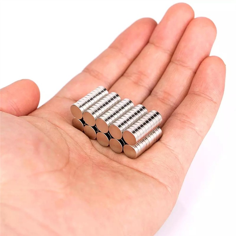 ภาพสินค้าแม่เหล็กแรงดึงดูดสูง 5x3 มม. ทรงกระบอก แม่เหล็กแรงสูง 5mm x 3mm Neodymium Magnet 5*3mm แม่เหล็ก5มิล ความหนา3มิล จากร้าน zip999 บน Shopee ภาพที่ 1