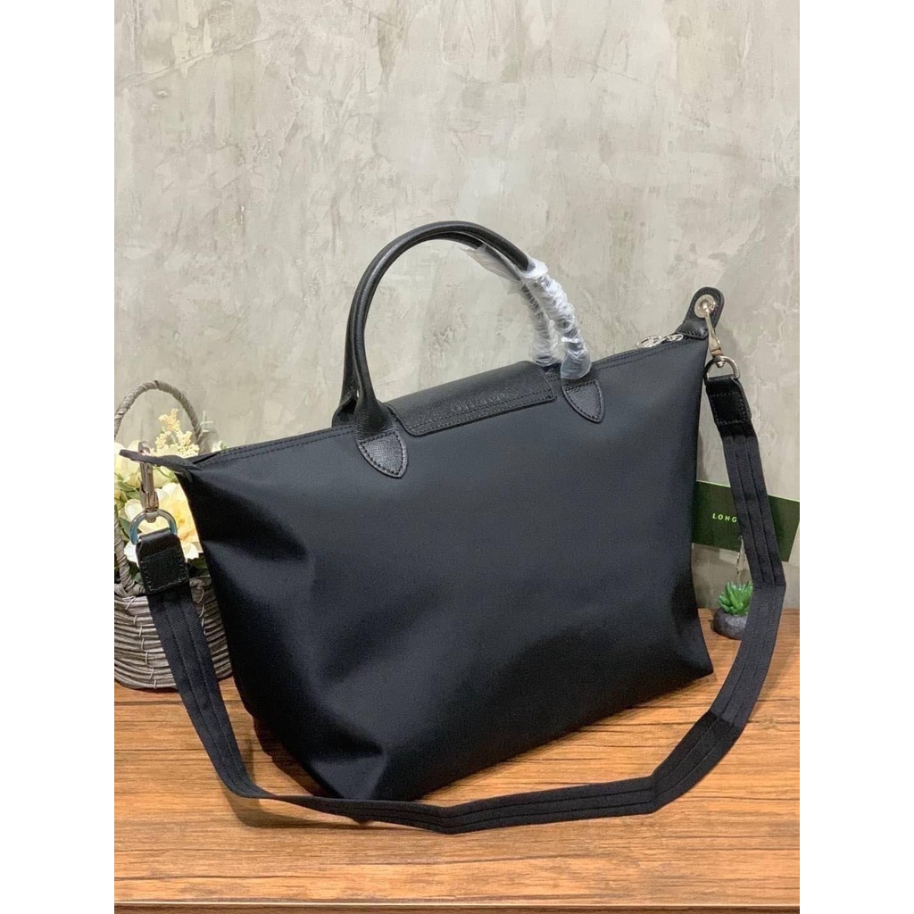 กระเป๋า-longchamp-le-pliage-neo-size-m