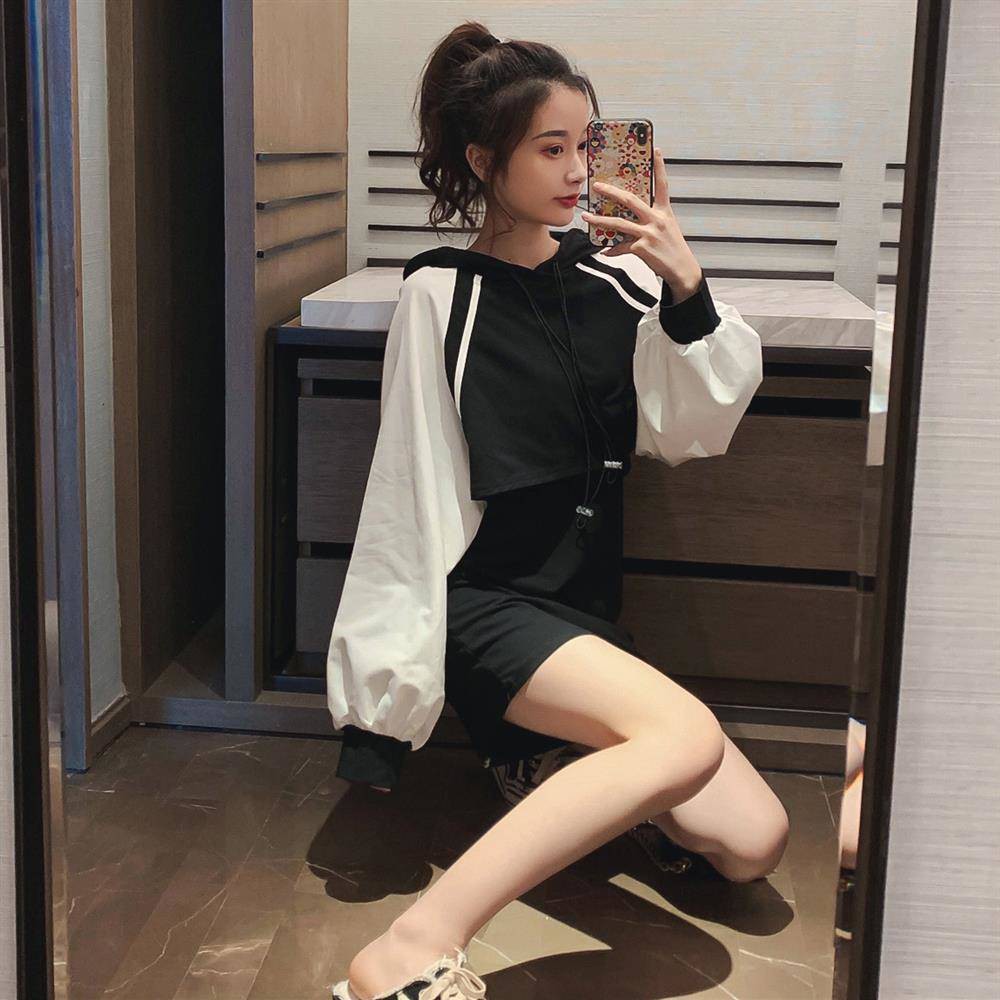 hot-sale-กระโปรงผู้หญิง-2019-ใหม่ต้นฤดูใบไม้ร่วงสไตล์เกาหลีชุดเสื้อกั๊กแขนกุดสีเข้ากันกับเสื้อสเวตเตอร์ตัวสั้นสองชิ้น