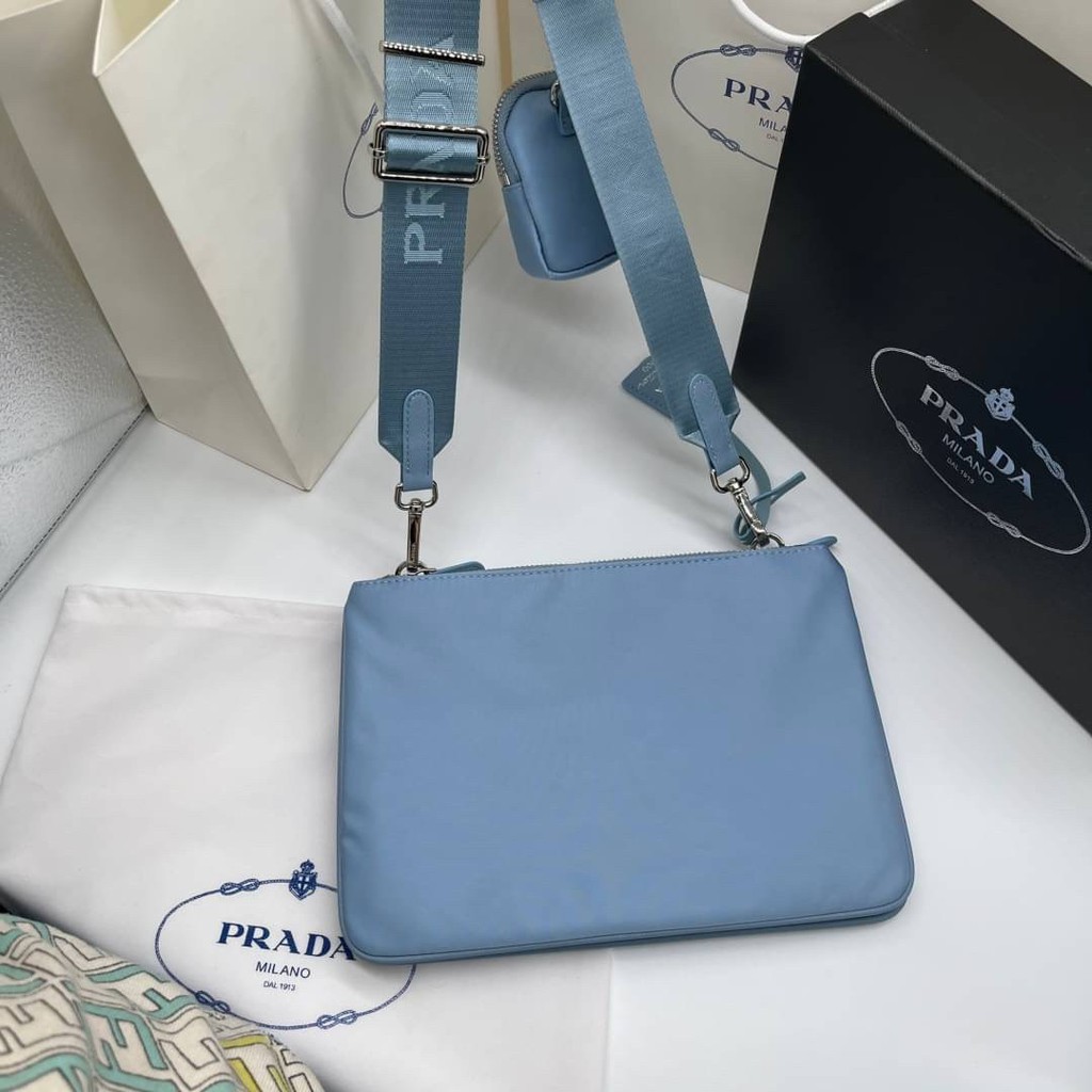 prada-nylon-re-edition-2000-shoulder-bag-grade-hiend-size-25cm-อปก-free-box-set