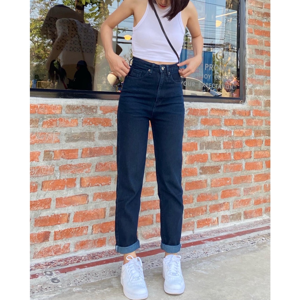 ภาพหน้าปกสินค้ากางเกงยีนส์ทรงบอยสลิม รุ่น Navy blue Jeans จากร้าน septemberme_official บน Shopee