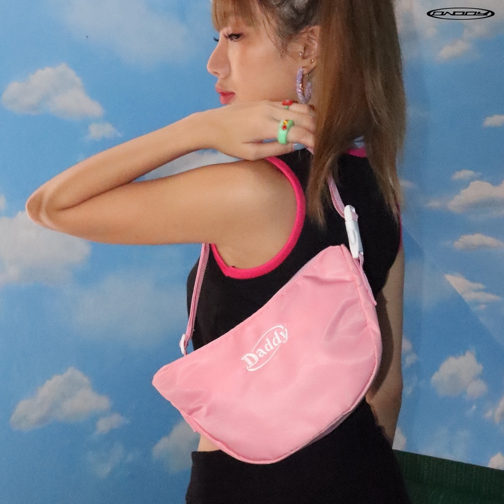 daddy-newbie-bag-pink-กระเป๋าสะพายข้าง-สีชมพูสุดน่ารัก