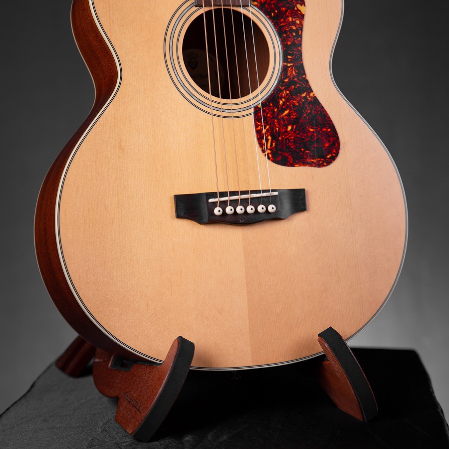 guild-jumbo-junior-กีตาร์โปร่งไซส์-3-4-รุ่น-top-solid-sitka-spruce-mahogany-พร้อมกระเป๋า