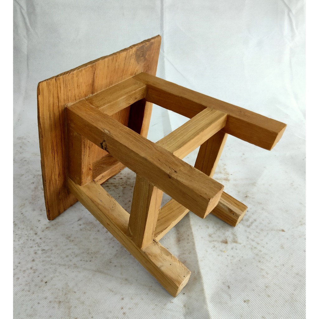 เก้าอี้ไม้สัก-เก้าอี้ทรงเหลี่ยม-ทำจากไม้สักแท้