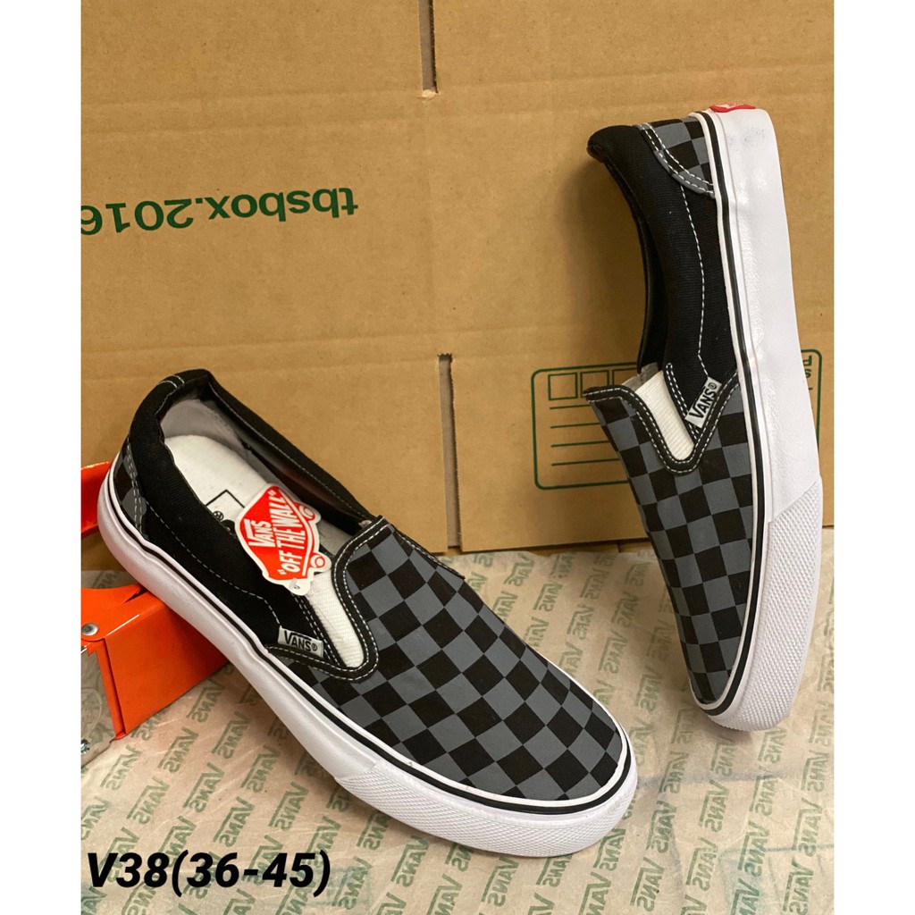 ภาพหน้าปกสินค้าVANS Classic Slip-On ตาราง รองเท้าลำลองชาย/หญิง สินค้าถายจากงานจริง100% จากร้าน sneaker.run บน Shopee