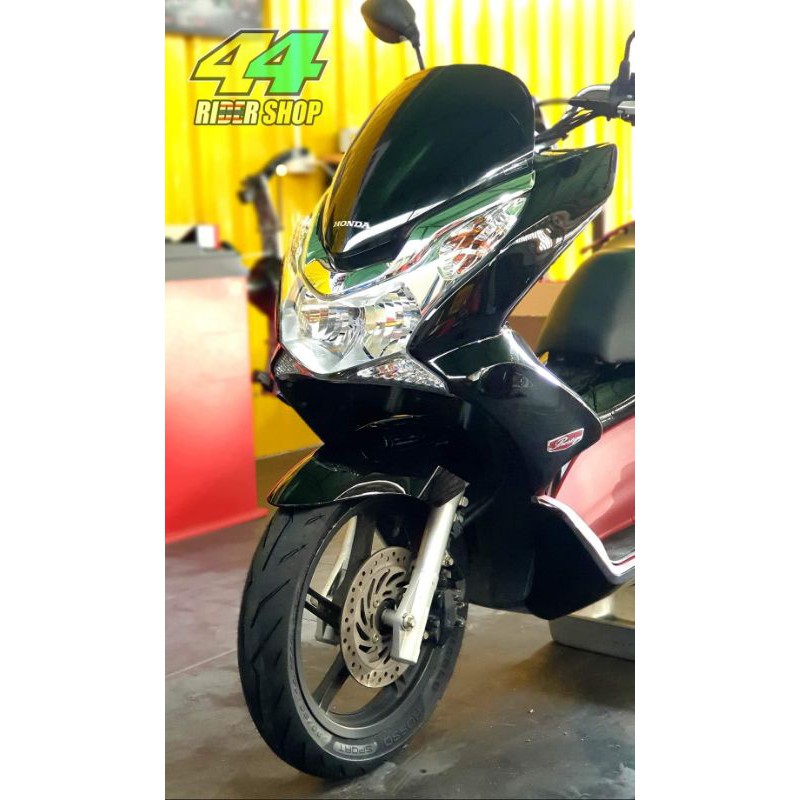 pirelli-rosso-sport-aerox-x-max-forza-click-pcx