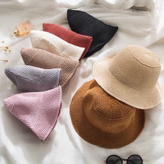 ภาพหน้าปกสินค้า(RU) หมวกทรงบัคเก็ต หมวกสาน หมวกกันแดด ซึ่งคุณอาจชอบราคาและรีวิวของสินค้านี้