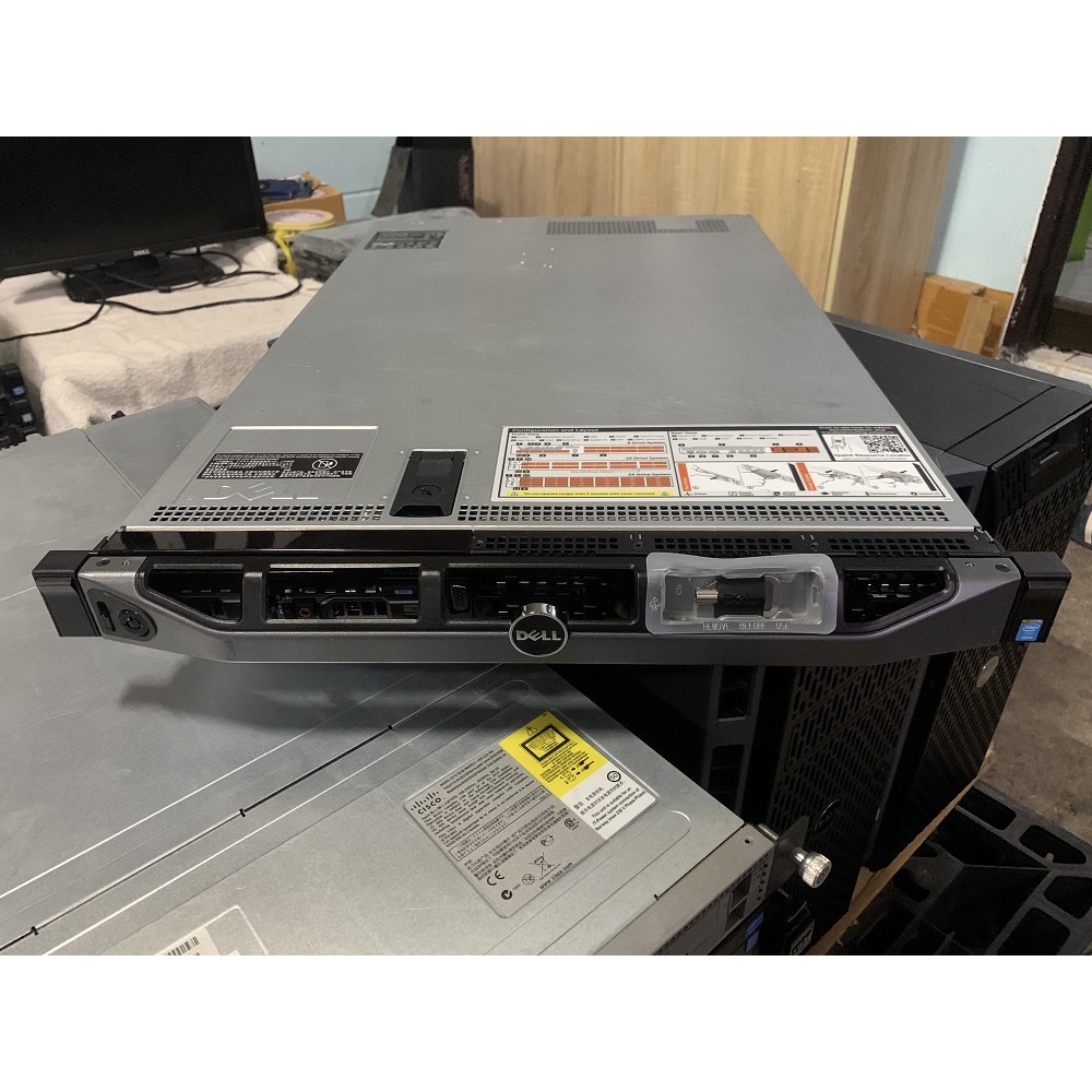 Dell PowerEdge R630 Rack Server 2x E5-2670 V3 32GB DDR4 8Bay 2,5" H730