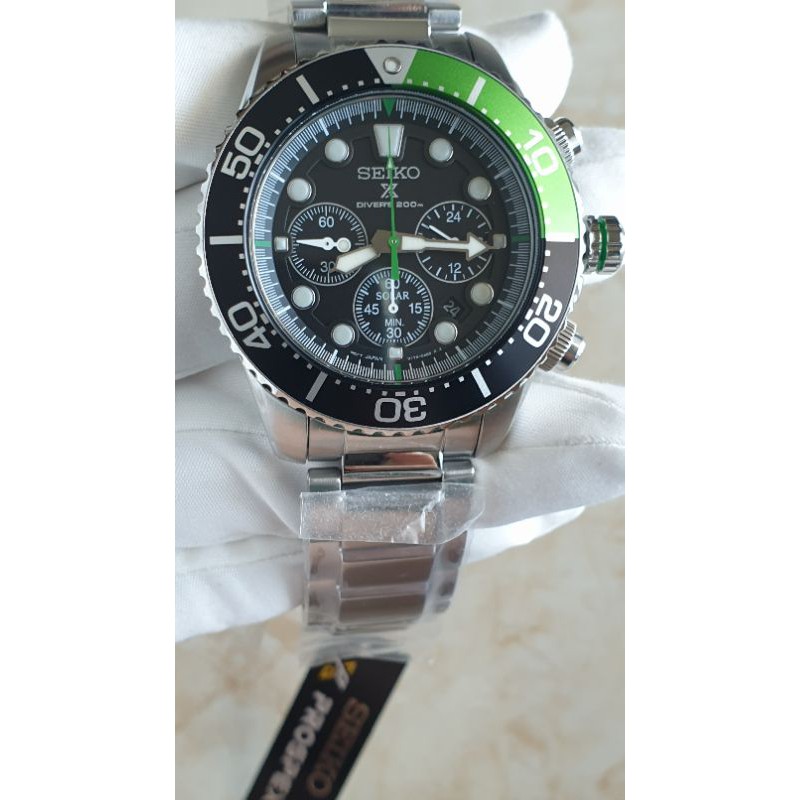 Seiko prospex sea diver's 200m chronograph solar cheap sports watch green ssc615p1