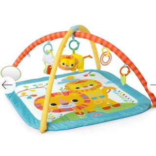 ส่งต่อ playmat ของ bright starts ใช้ได้ตั้งแต่ newborn ส่งเสริมพัฒนาการลูกน้อย สีสันสดใส่ สภาพดีมาก ราคา 850 บาท