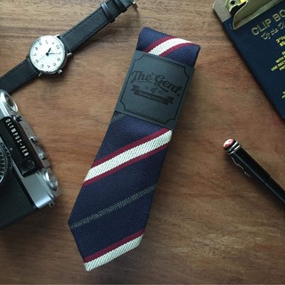 สินค้า เนคไทสีน้ำเงินลายทางขาวThe GENT Navy Blue Lightning Stripe Neck Tie เน็คไท/ เนกไท/ เน็กไท/ Necktie