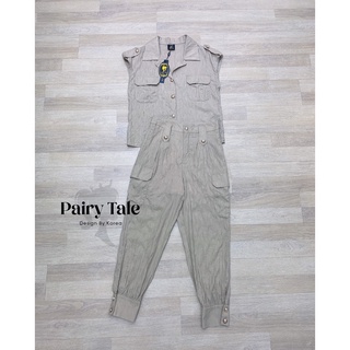 Pairy Tale Set เสื้อคอปก กางเกงขา8 ส่วน เนื้อผ้าย่นมีลายในตัว ใส่สบายย แต่งกระดุมมุกจั้มปลายขานิดหน่อยย น่ารักมากๆคะ