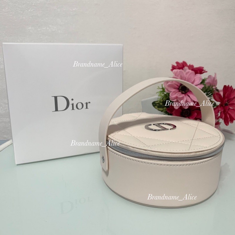 แท้-กระเป๋า-dior-vanity-bag-สีครีม-พร้อมกล่องและถุงกระดาษค่ะ