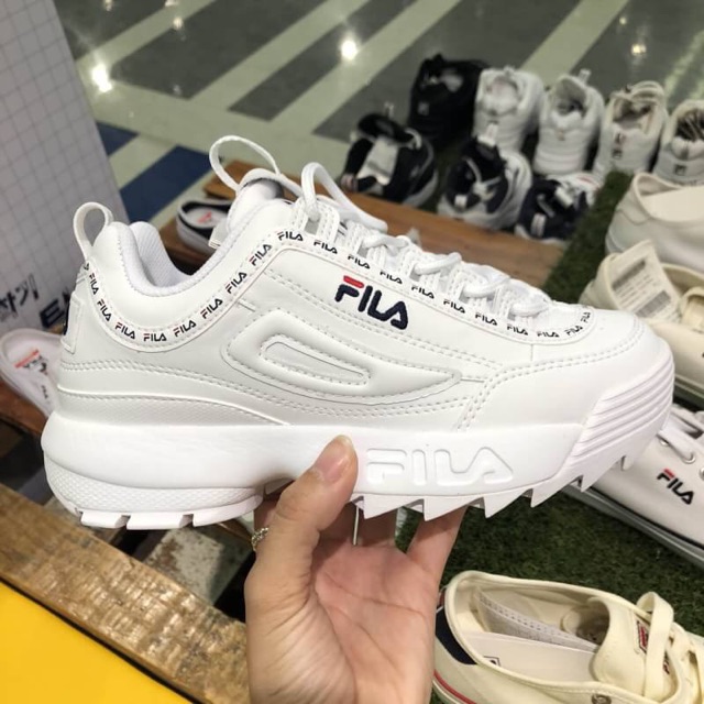 Fila disruptor deals tapey tape white