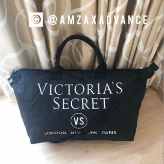 กระเป๋าใบใหญ่ เกินทางก็ได้shoppingก็ดีงานแบรนด์แท้ๆ Victorias Secret CANVAS GLITTER GREY LARGE RUNWAY SLING BAG