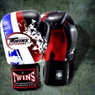 ภาพหน้าปกสินค้านวมชกมวย Twins Boxing Gloves ลายธงชาติไทย[TH] ที่เกี่ยวข้อง