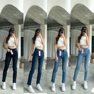 ภาพหน้าปกสินค้าBoy style Chuu 5 kg jeans ทรงบอย ผ้ายืด มีดีเทลใส่ได้ทั้ง2 แบบ ที่เกี่ยวข้อง
