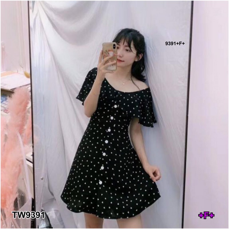 ak-9391-dress-เดรสคอกว้างไหล่แต่ง