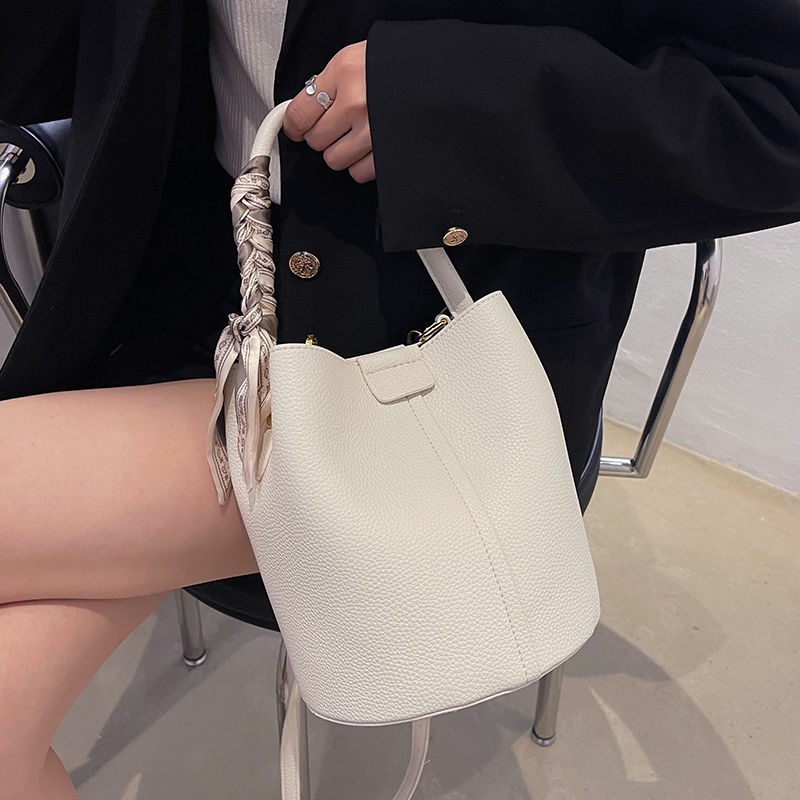 กระเป๋าทำนองกระเป๋าถือสูง-พื้นผิวใหม่ความจุ-qi-crossbody-ต่างประเทศใหม่