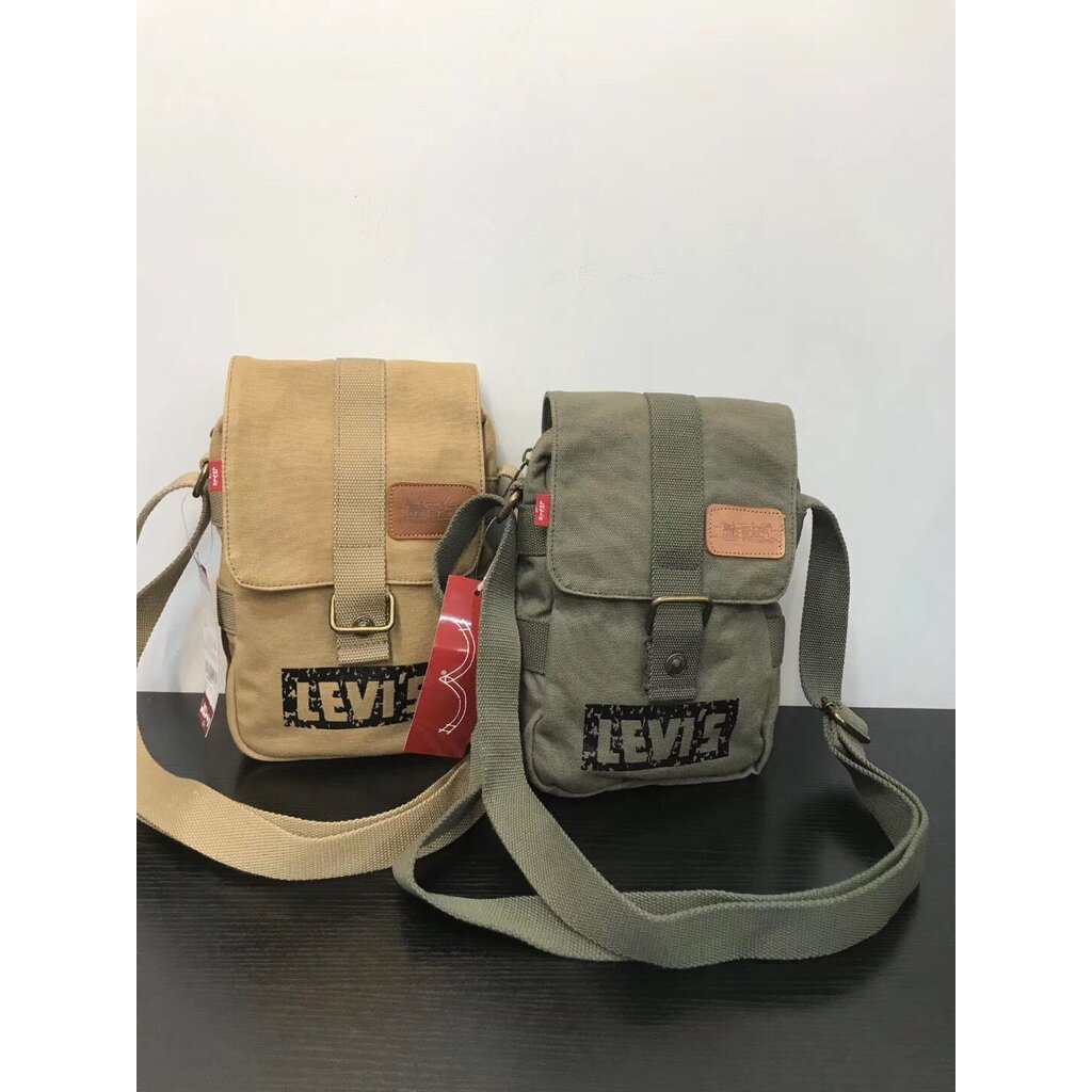 กระเป๋าสะพายข้าง-levis-mini-messenger-bag-ของใหม่-ของแท้-พร้อมส่งจากไทย-กระเป๋าลีวายส์-กระเป๋าสะพายลีวายส์-กระเป๋าสะ