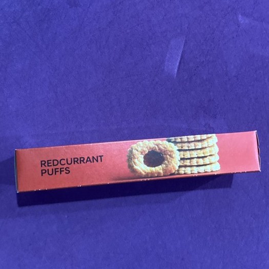 ขนมพายอบกรอบสอดไส้เรดเคอร์เรนท์เปรี้ยวหอมหวานกะลังดี-พายอบกรอบทุกชิ้นredcurrent-puffs-m-amp-s