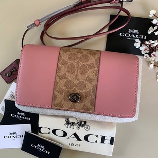 (ผ่อน0%) กระเป๋าสะพายข้าง COACH Dinky With Signature Canvas Blocking 76368 ลายซี สีชมพู งานshop