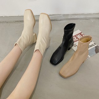 สินค้า HOT🔥 รองเท้าบูทแฟชั่น 2022 ฤดูใบไม้ร่วงและฤดูหนาว ใหม่ หยาบ รองเท้าบูทหุ้มข้อ หัวเหลี่ยม ขาว ผอม （ขนาด 35-39）