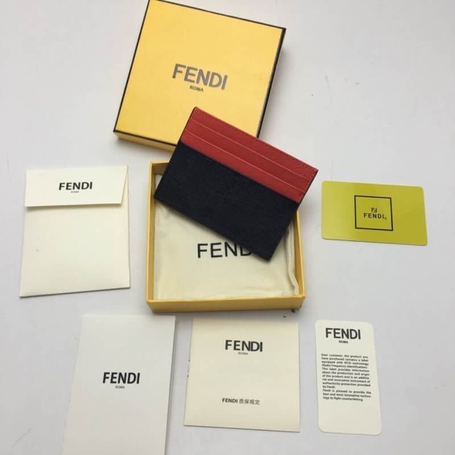 fendi-card-holder-อุปกรณ์-กล่อง-ถุงผ้า-การ์ด