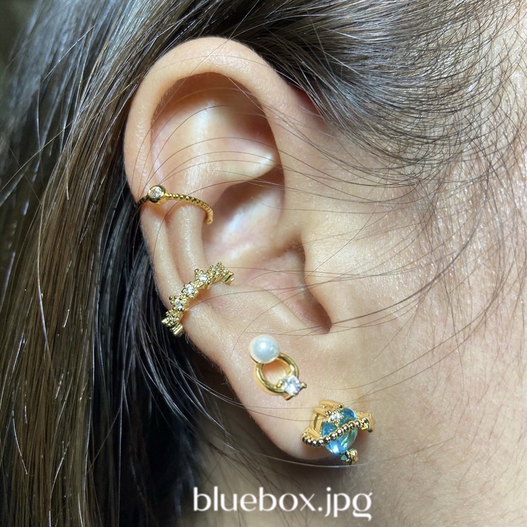 pearl-loop-earring-gold-by-bluebox-jpg