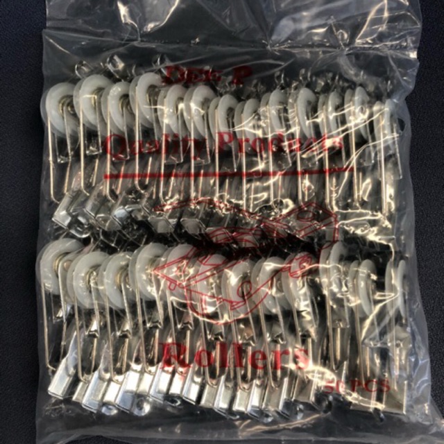 พร้อมส่ง‼️ล้อมุ้งบานเลื่อน DEE P (ขายแบบยกแพค) | Shopee Thailand