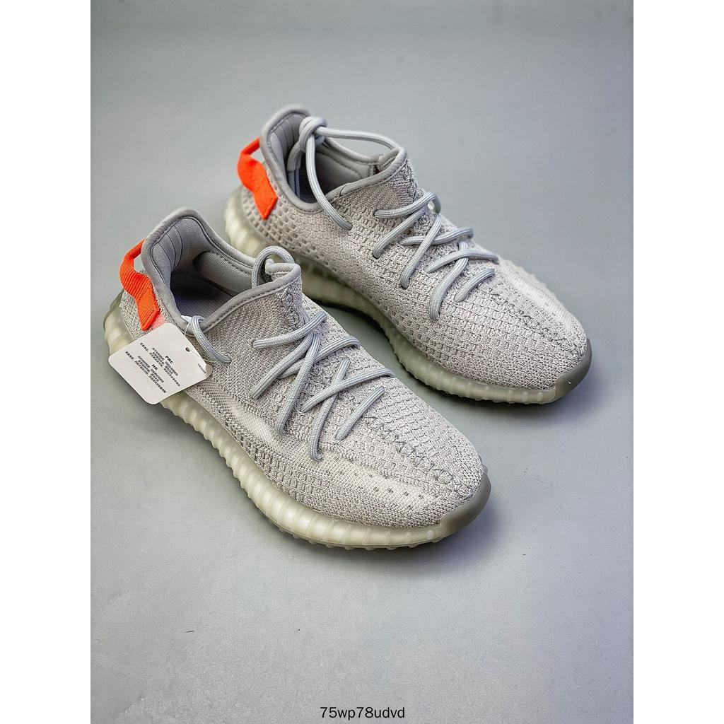 ไฟท้าย-adidas-yeezy-boost-350v2