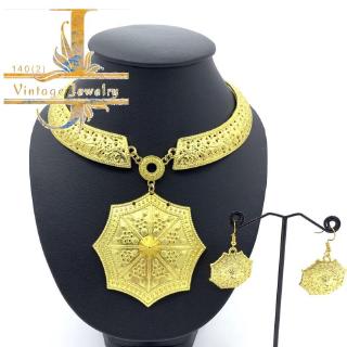 ภาพหน้าปกสินค้าVintage jewelry สร้อยอีสานชุดล้านนาไทสร้อยเงินต่างหูสีทอง Isaan set Lanna Thai silver gold  necklace and earring ที่เกี่ยวข้อง