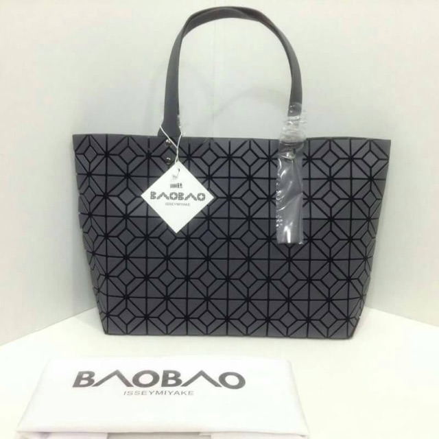 กระเป๋าbao-bao-shopping