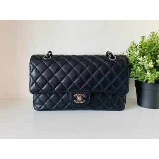 Chanel classic 10 black caviar holo18