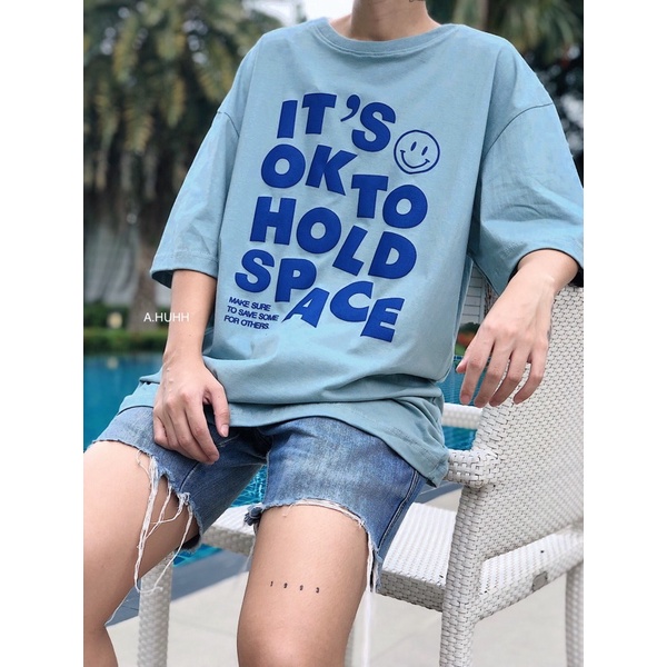 【Hot】เสื้อยืดA.HUHH Oversize ลาย IT'S OK | Shopee Thailand