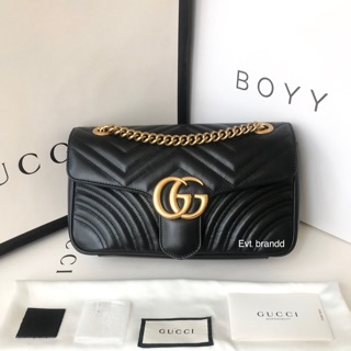 Used like very newww Gucci marmont 26 cm. Y.19 สภาพใหม่