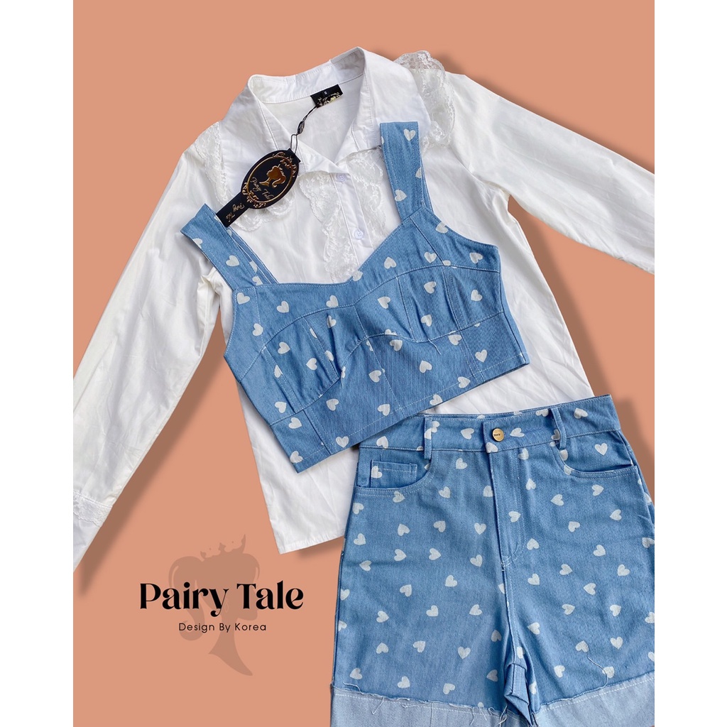 pairy-tale-set-เสื้อเชิ๊ตสีขาวแต่งระบายลูกไม้ที่คอปกและรอบกระดุม-เสื้อยีนครอปซิปหลัง-กางเกงขาสั้น-ยีนสกรีนลายหัวใจ