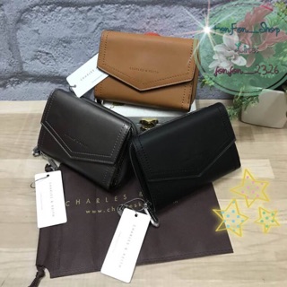 /. (มีถุงผ้าแบรนด์) 💕 CHARLES &amp; KEITH SMALL ENVELOPE WALLET กระเป๋าสตางค์ขนาดกลาง