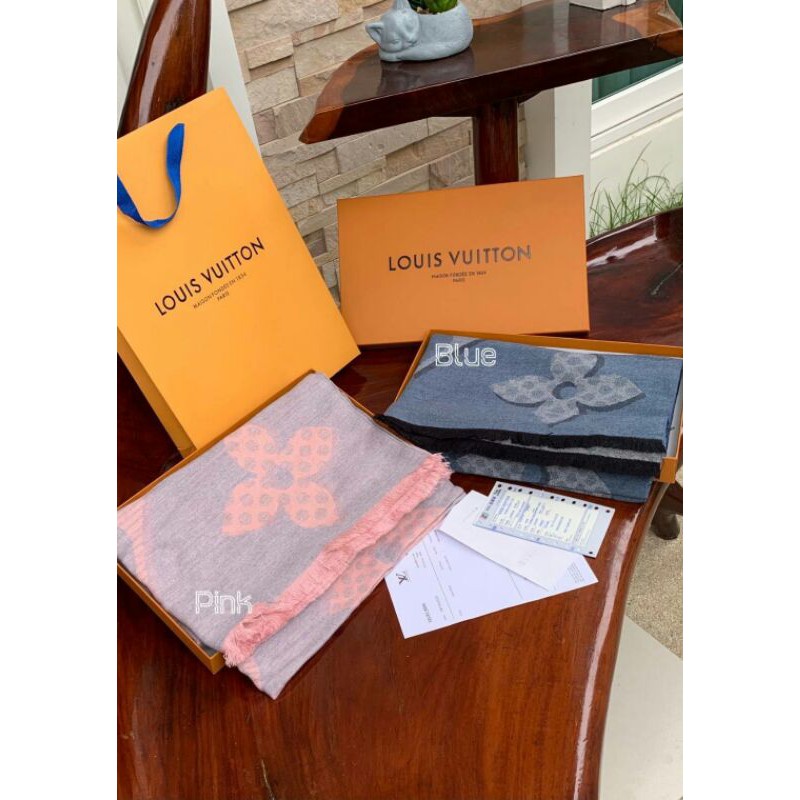 louis-vuitton-women-s-scarves-accessories-อีกหนึ่งแบรนด์ดังจากปารีส-ด้วยงานพรีเมี่ยมกิ้ฟ