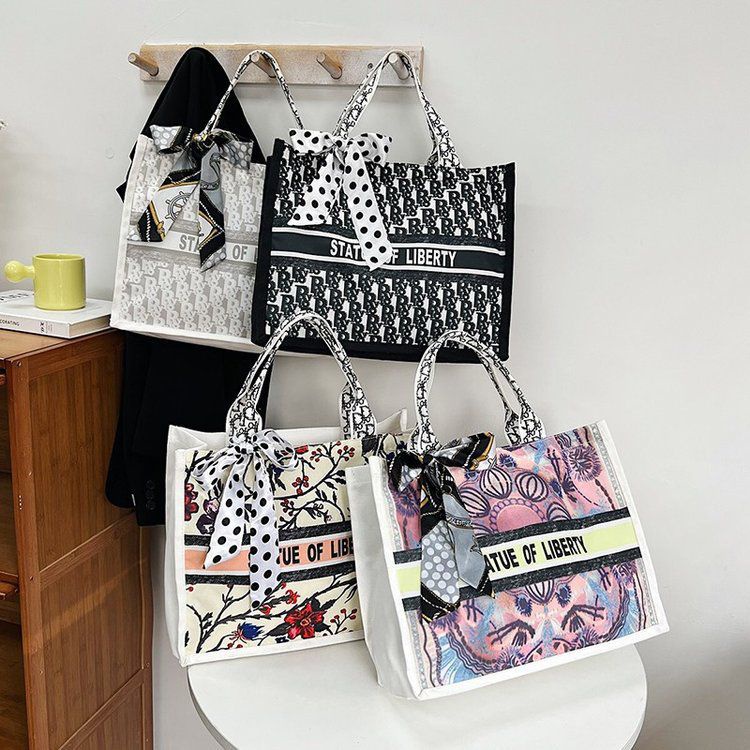 ภาพสินค้ากระเป๋าทรงช้อปปิ้ง ผ้ากระสอบ กระเป๋าผ้า ถุงผ้าใบเล็ก จากร้าน lucky_girl555 บน Shopee ภาพที่ 7