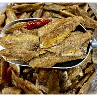 ภาพขนาดย่อของภาพหน้าปกสินค้าปลาเกล็ดขาวกรอบ อร่อย เคี้ยวเพลิน จากร้าน moosawan.mommy บน Shopee