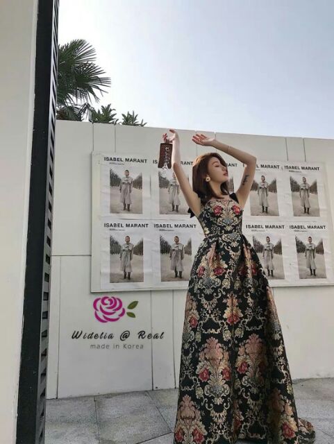 wideliareal-maxidress-แม็กซี่เดรสสายเดี่ยวสุดหรู-ตัวนี้สวยหรูแค่ไหนถามใจดูคุณขา-ลวดลายสวยหรู